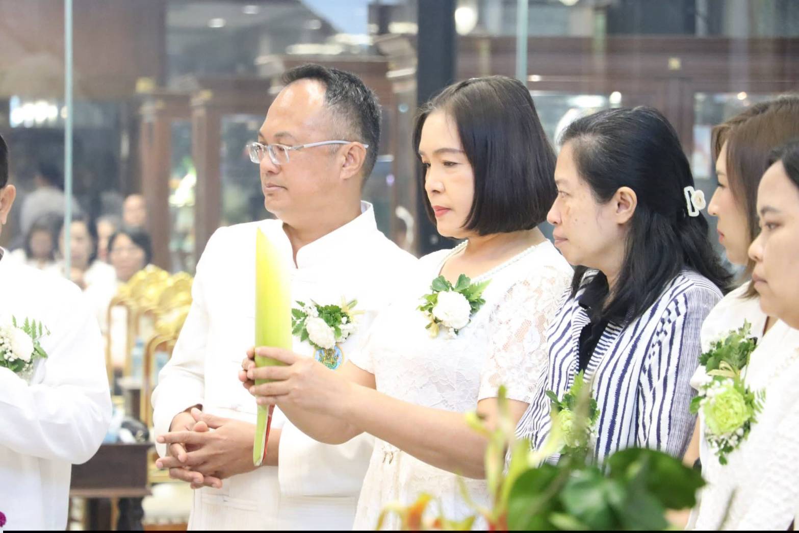 title - ศูนย์ส่งเสริมและพัฒนาอาชีพเสริมนอกภาคการเกษตร โดย สำนักงานการปฏิรูปที่ดินเพื่อเกษตรกรรม จัดโครงการพัฒนาบุคลากรเพื่อเพิ่มประสิทธิภาพการดำเนินงานด้านศิลปหัตถกรรม กิจกรรมไหว้ครูช่าง ณ ชั้น 2 อาคารพระมิ่งขวัญ ศูนย์ส่งเสริมและพัฒนาอาชีพเสริมนอกภาคการเกษตร (ศูนย์ศิลปาชีพบางไทรฯ (เดิม))